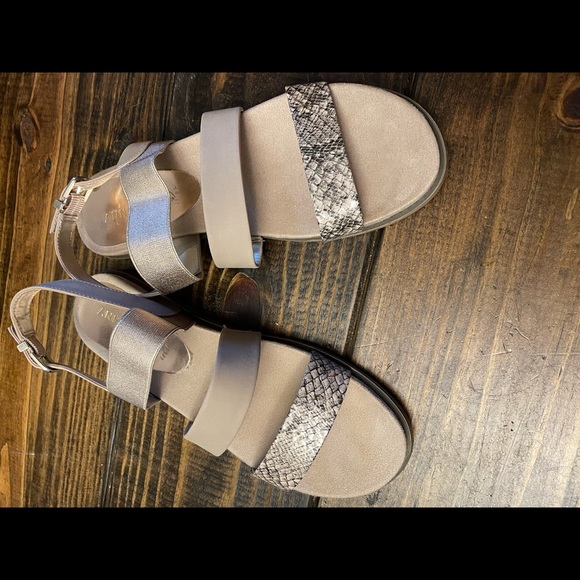 Anne Klein Sandals - Picture 4 of 4